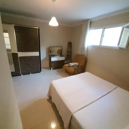 Ada Residence 8 *
